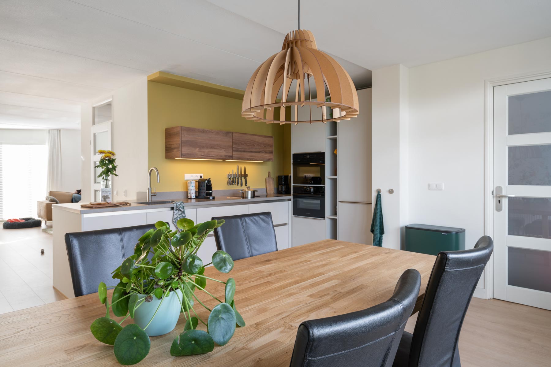 strakke en greeploze keuken | Schepers Keukendesign