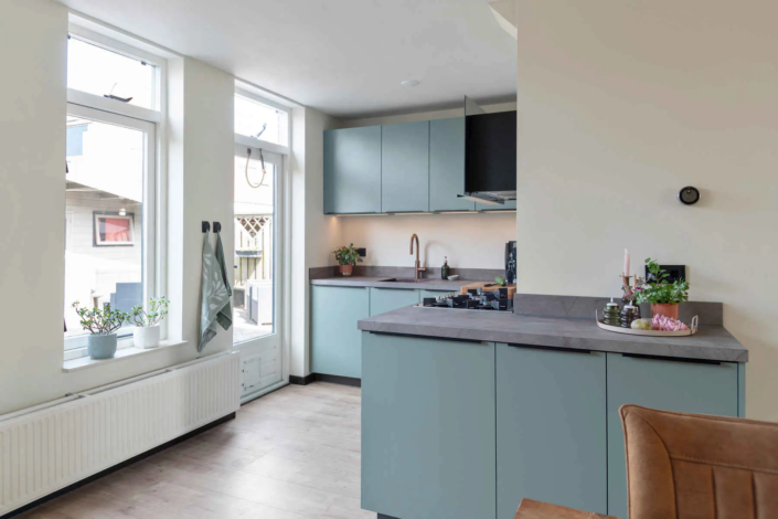 Saliegroene keuken in Anna Paulowna| Schepers Keukendesign