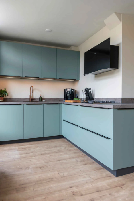 Saliegroene keuken in Anna Paulowna| Schepers Keukendesign
