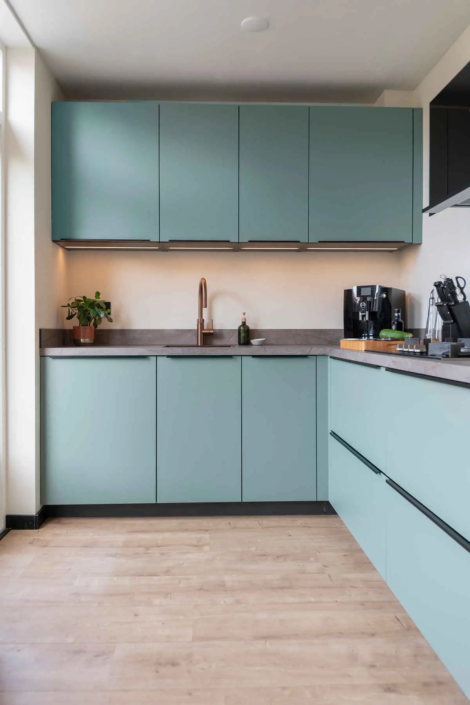 Saliegroene keuken in Anna Paulowna| Schepers Keukendesign