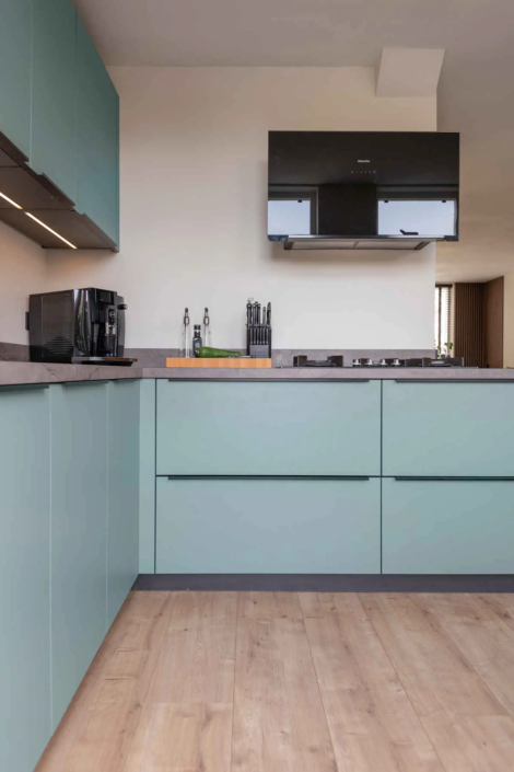 Saliegroene keuken in Anna Paulowna| Schepers Keukendesign